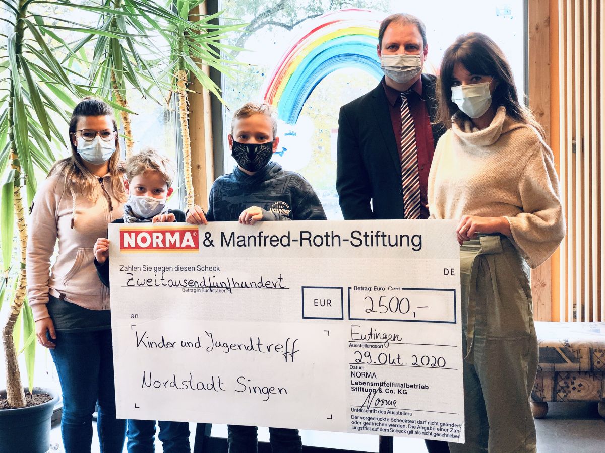 Spende von NORMA & Manfred-Roth-Stiftung